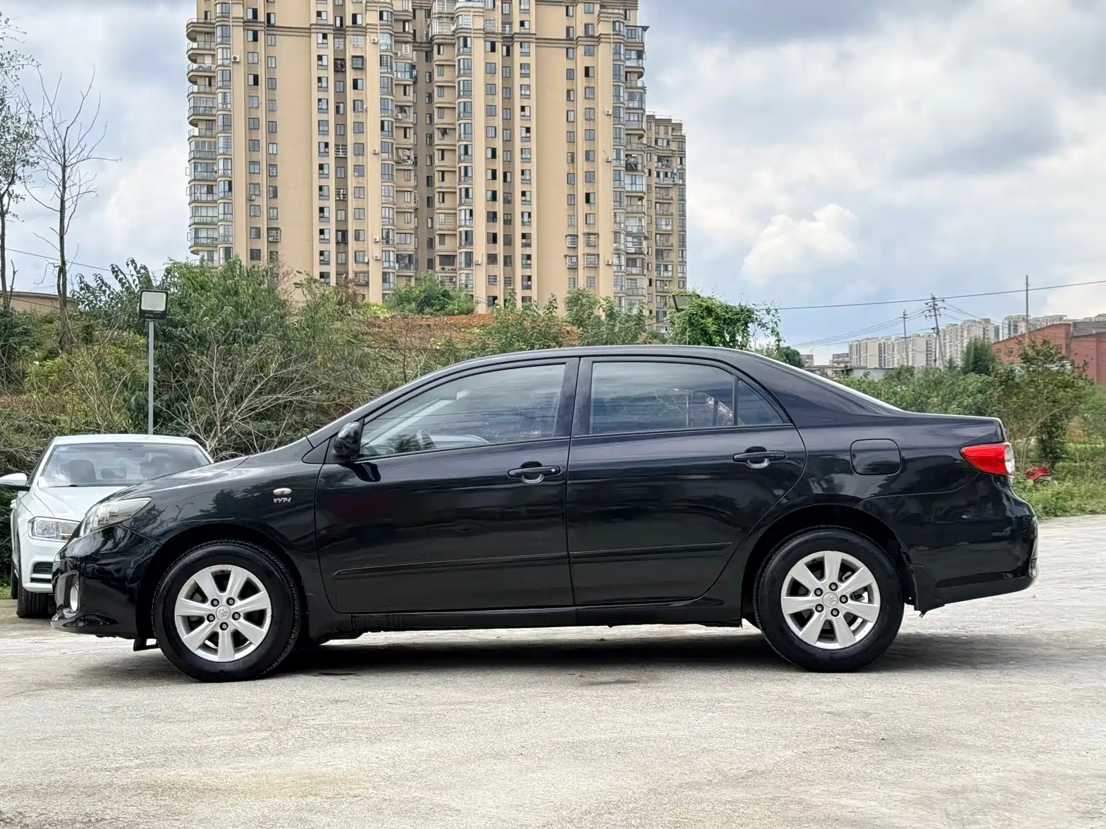 Photo 12 - Toyota Corolla