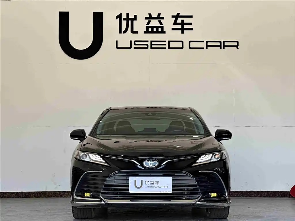 Toyota Camry 2021 2.0G Luxury Edition фото 2