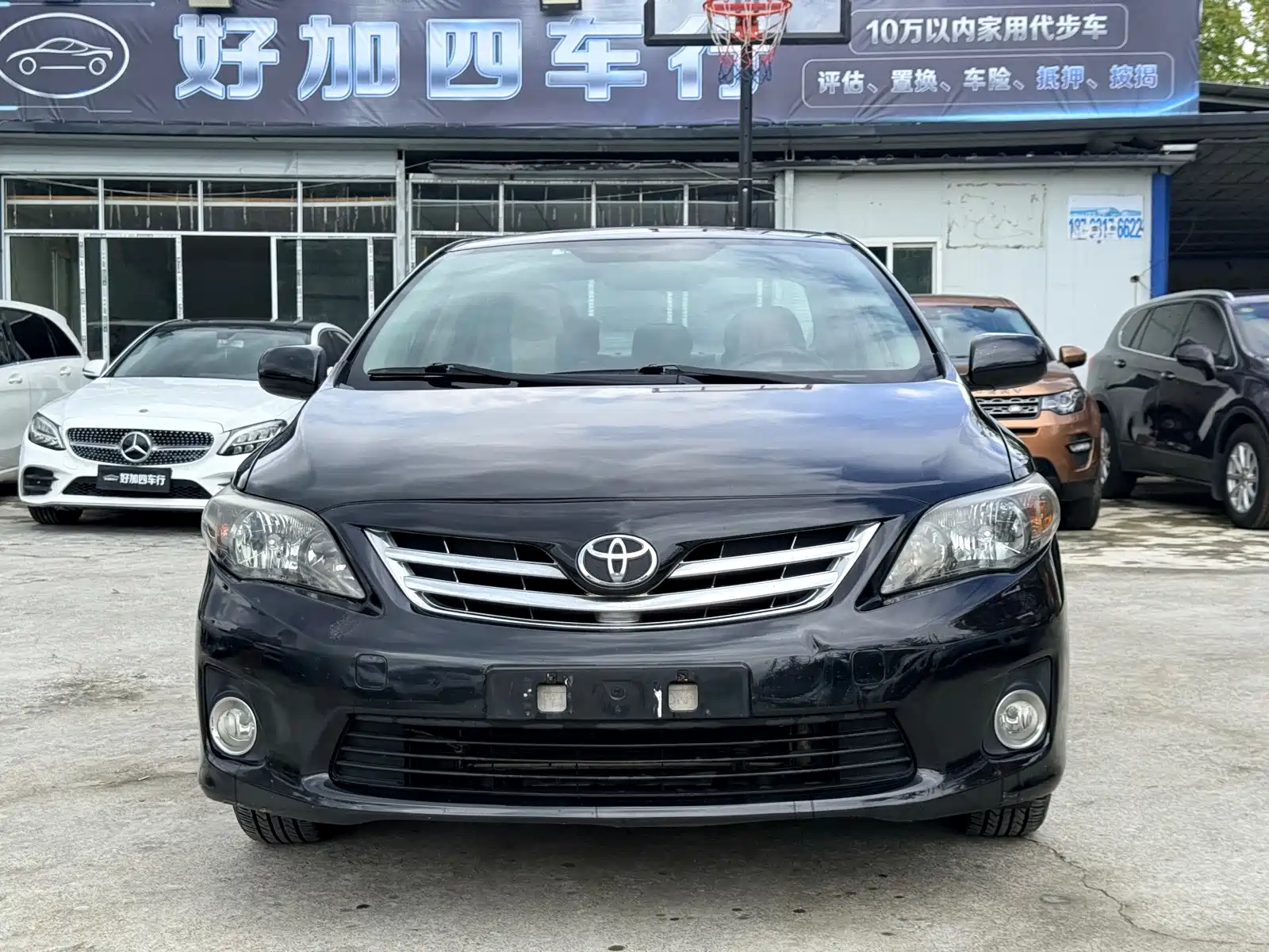 Photo 2 - Toyota Corolla