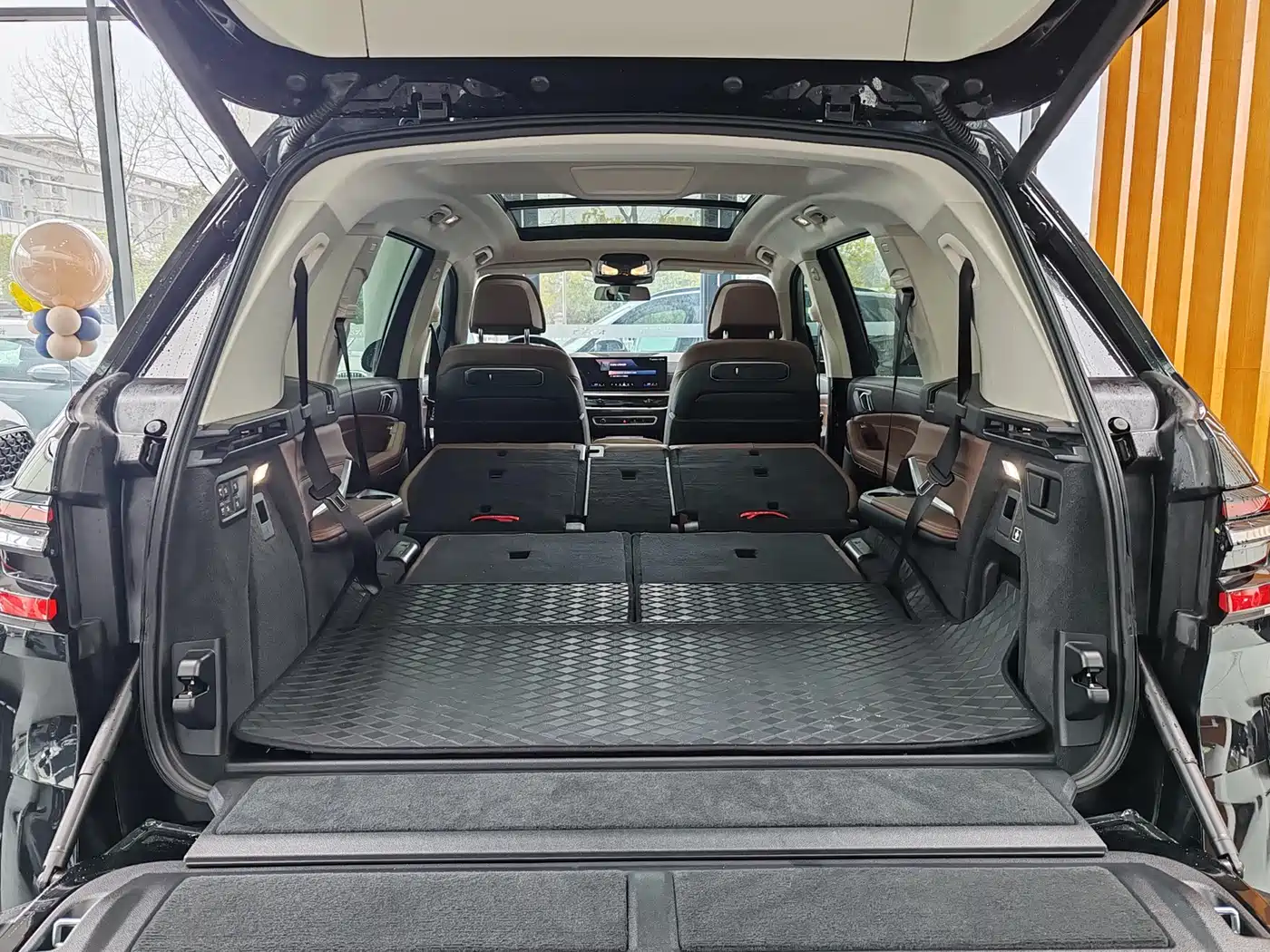 BMW X7 2024 xDrive40i Leading Luxury Package фото 18