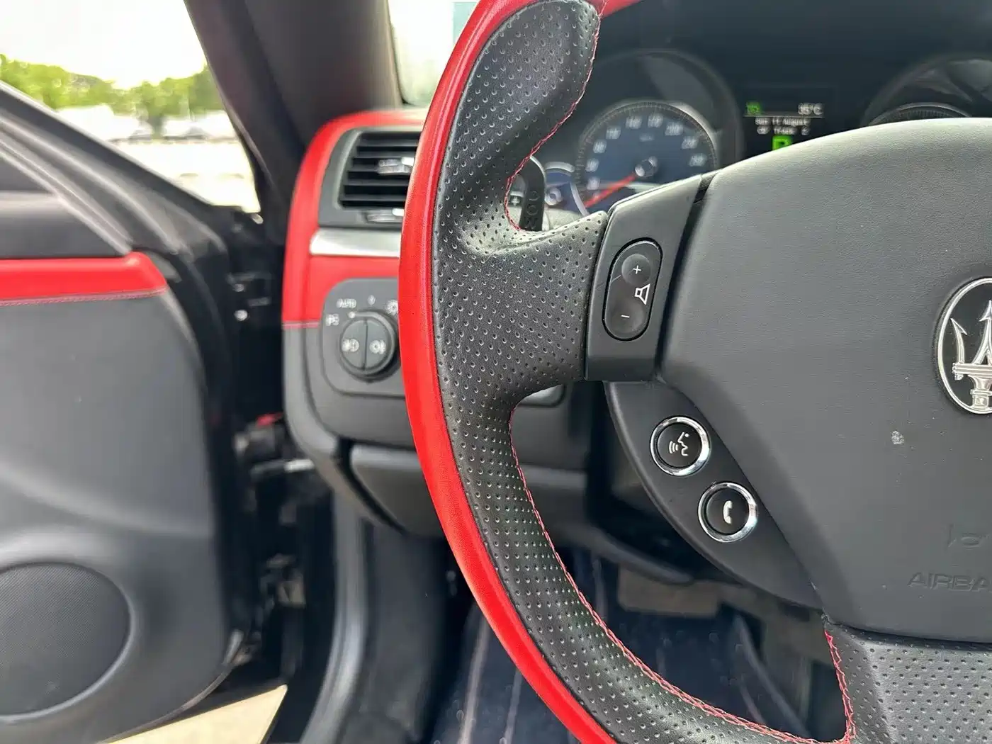 Maserati GranTurismo 2017 2007 4.2L Standard
