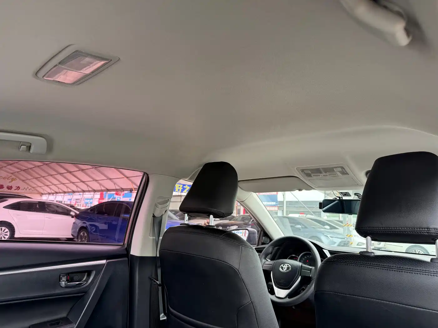 Фото 20 - Toyota Corolla