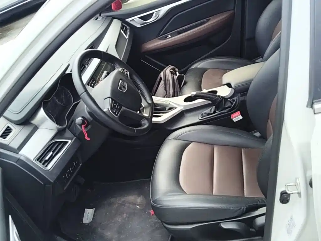 Geely Vision 2019 Upgrade 1.5L CVT Luxury China VI 11