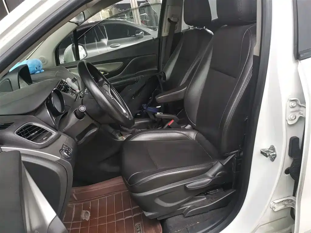 Buick Encore 2015 1.4T Automatic 2WD Urban Elite фото 8