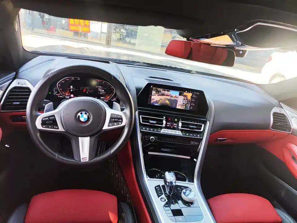 BMW 8 Series 2022 2021 840i xDrive 4-door Coupe M Sport Package