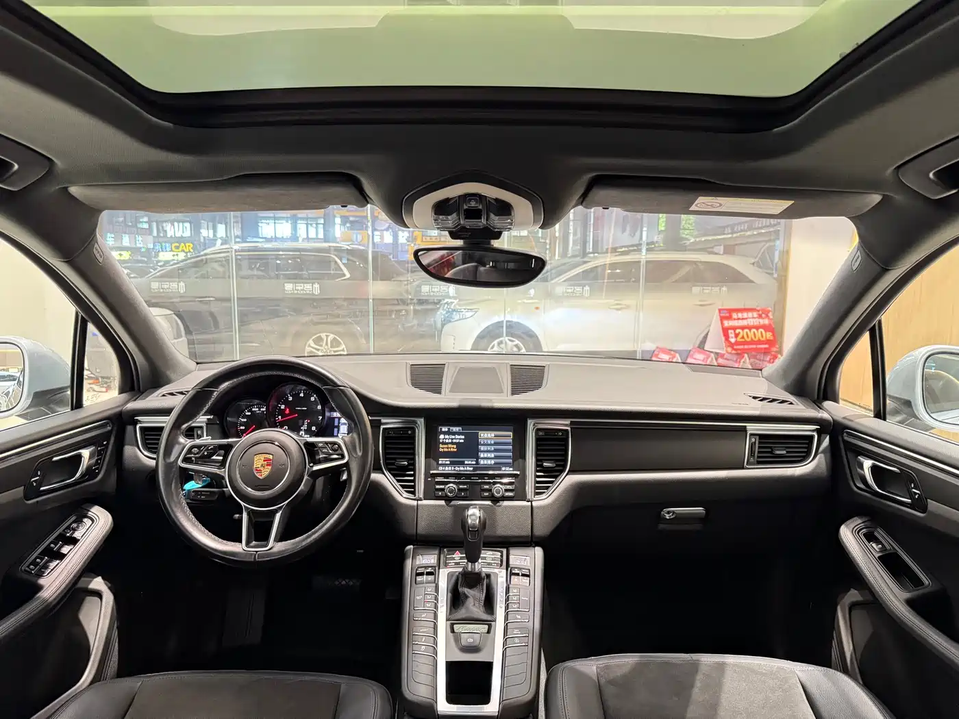 Porsche Macan 2014 Macan 2.0T фото 19