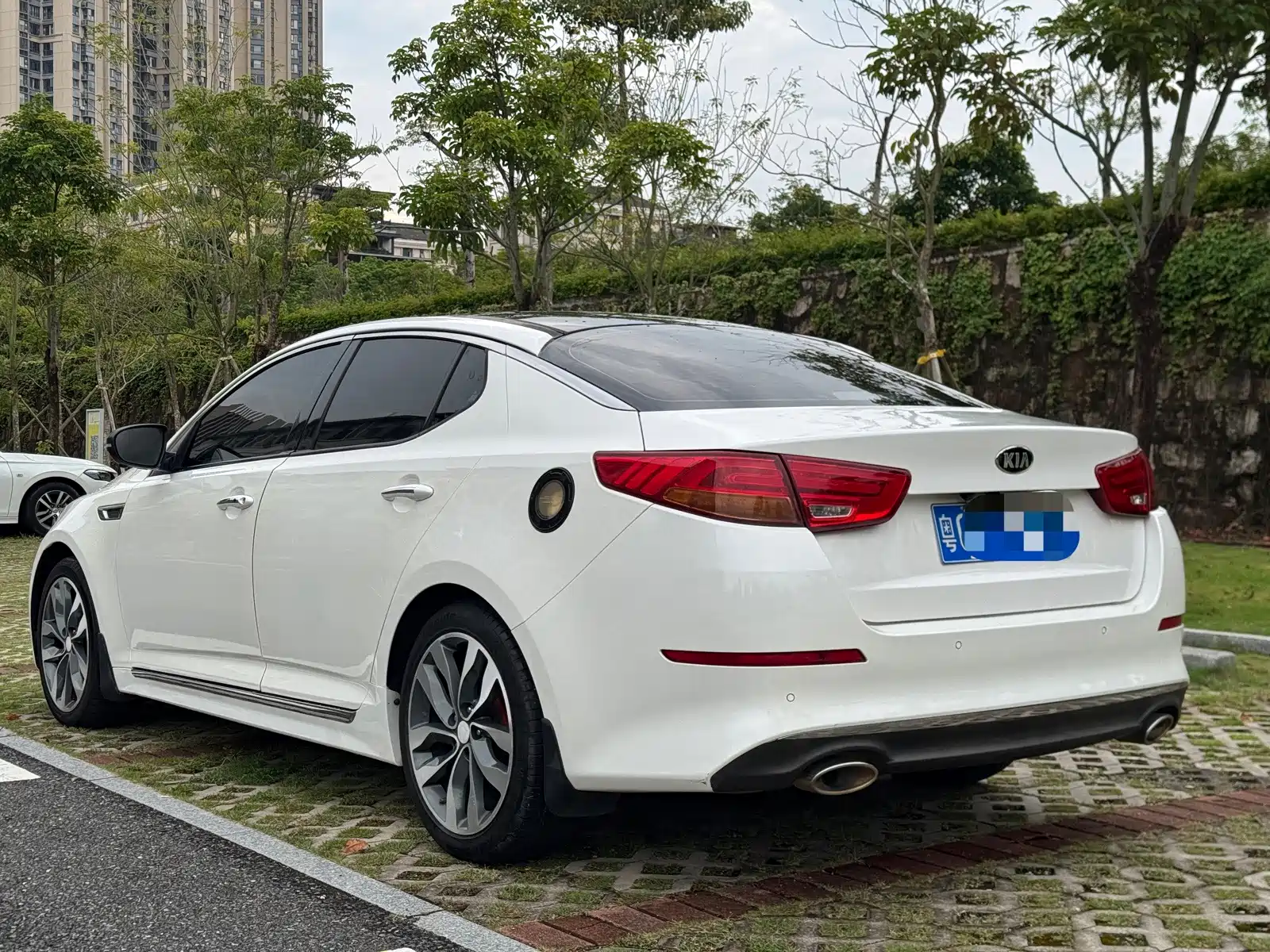 Фото 7 - Kia K5