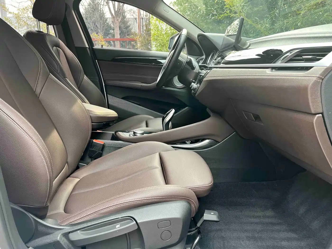 BMW X2 2023 sDrive25i M Sport Shadow Edition фото 21