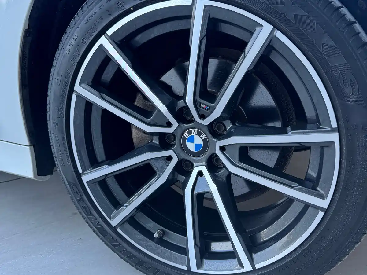 Фото 8 - BMW 3 Series
