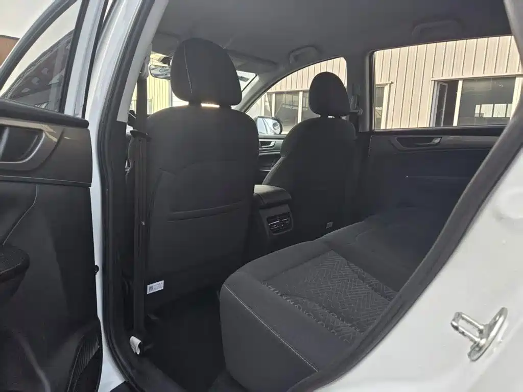 Haval M6 2023 2021 PLUS 1.5T Manual Elite Smart Connect
