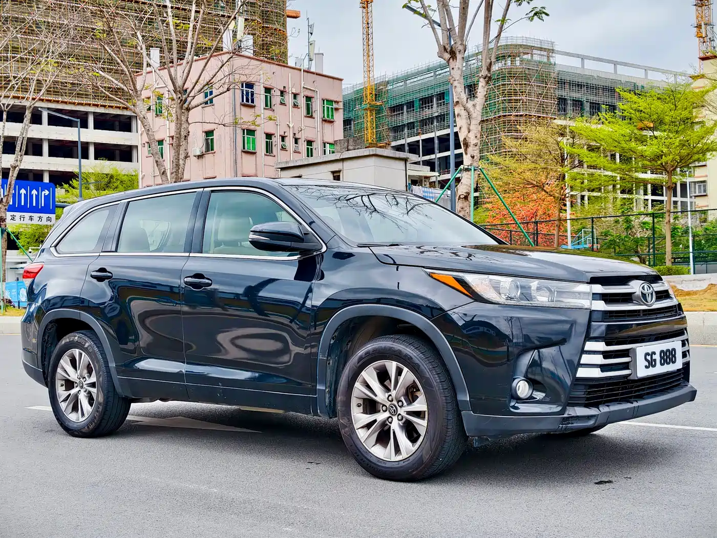 TOYOTA HIGHLANDER