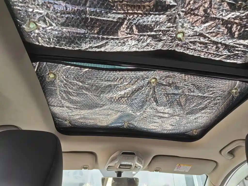 Фото 18 - Geely Coolray