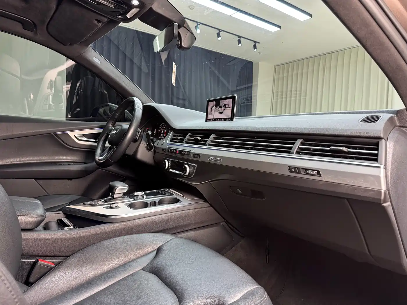 Audi Q7 2019 45 TFSI Comfort фото 34