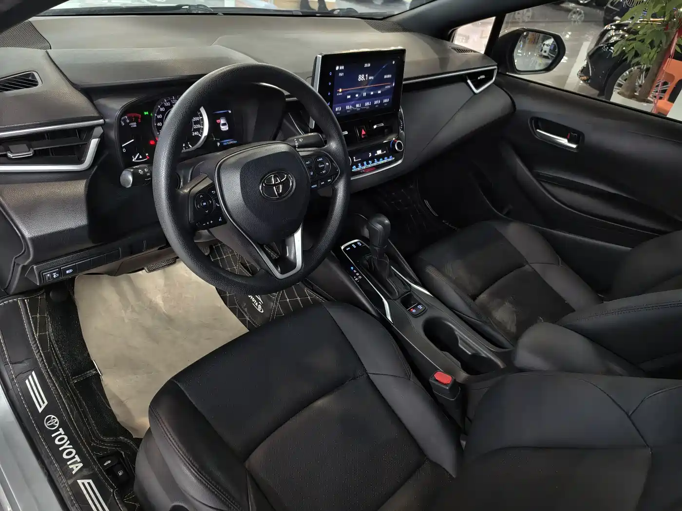 Toyota Levin 2019 185T CVT Luxury Edition China V фото 7