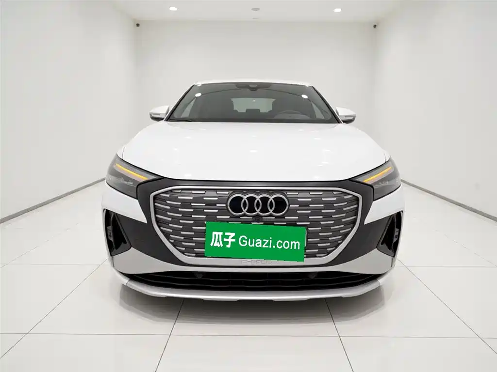 Audi Q4 e-tron 2024 40 e-tron Pioneer Edition фото 3