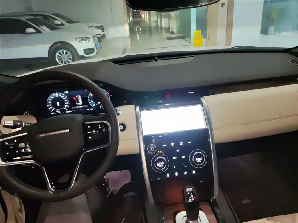 Land Rover Discovery Sport 2022 Model Facelift 249PS R-Dynamic S Performance Edition 5-seater фото 10