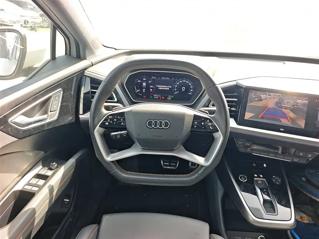 Audi Q4 e-tron 2024 40 e-tron Pioneer Edition фото 11