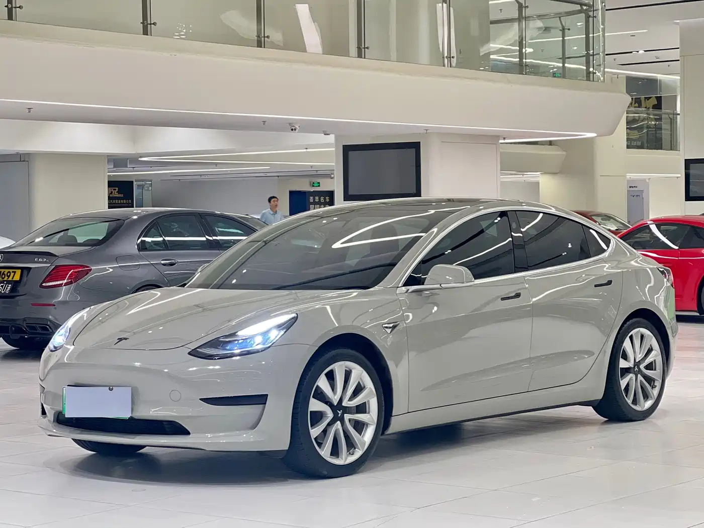 Tesla Model 3 2020