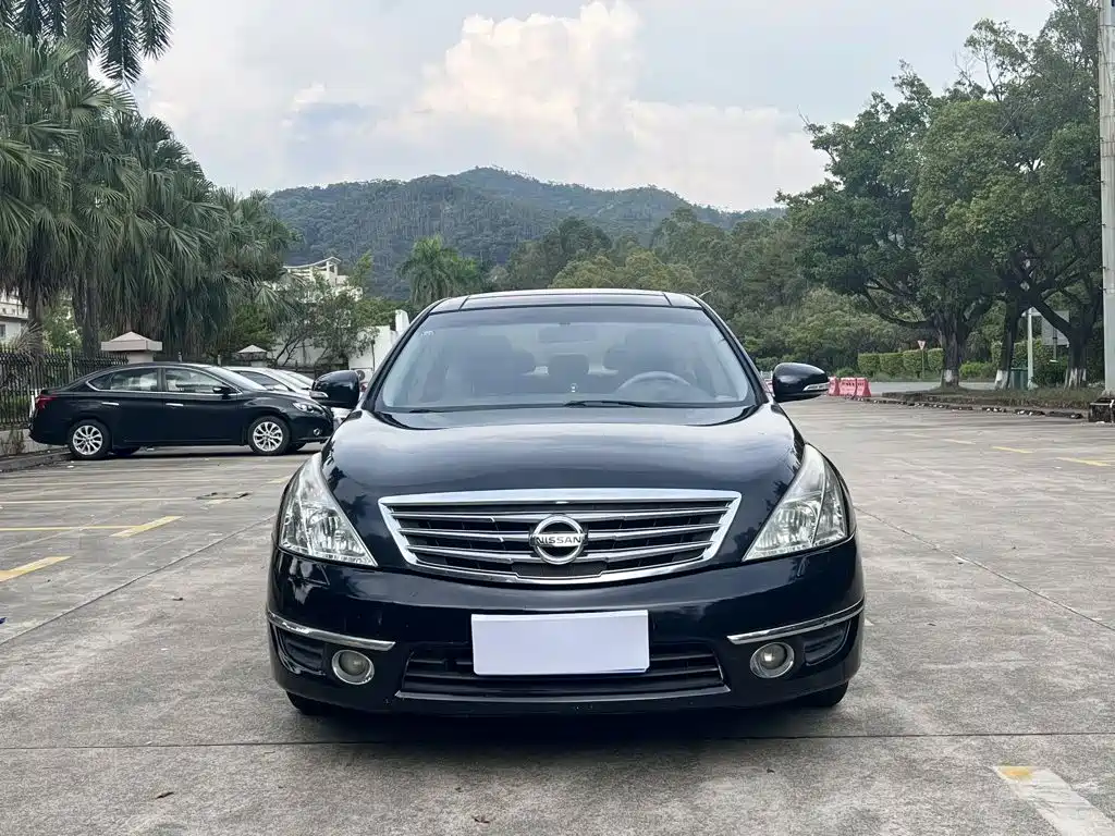 Photo 2 - Nissan Teana