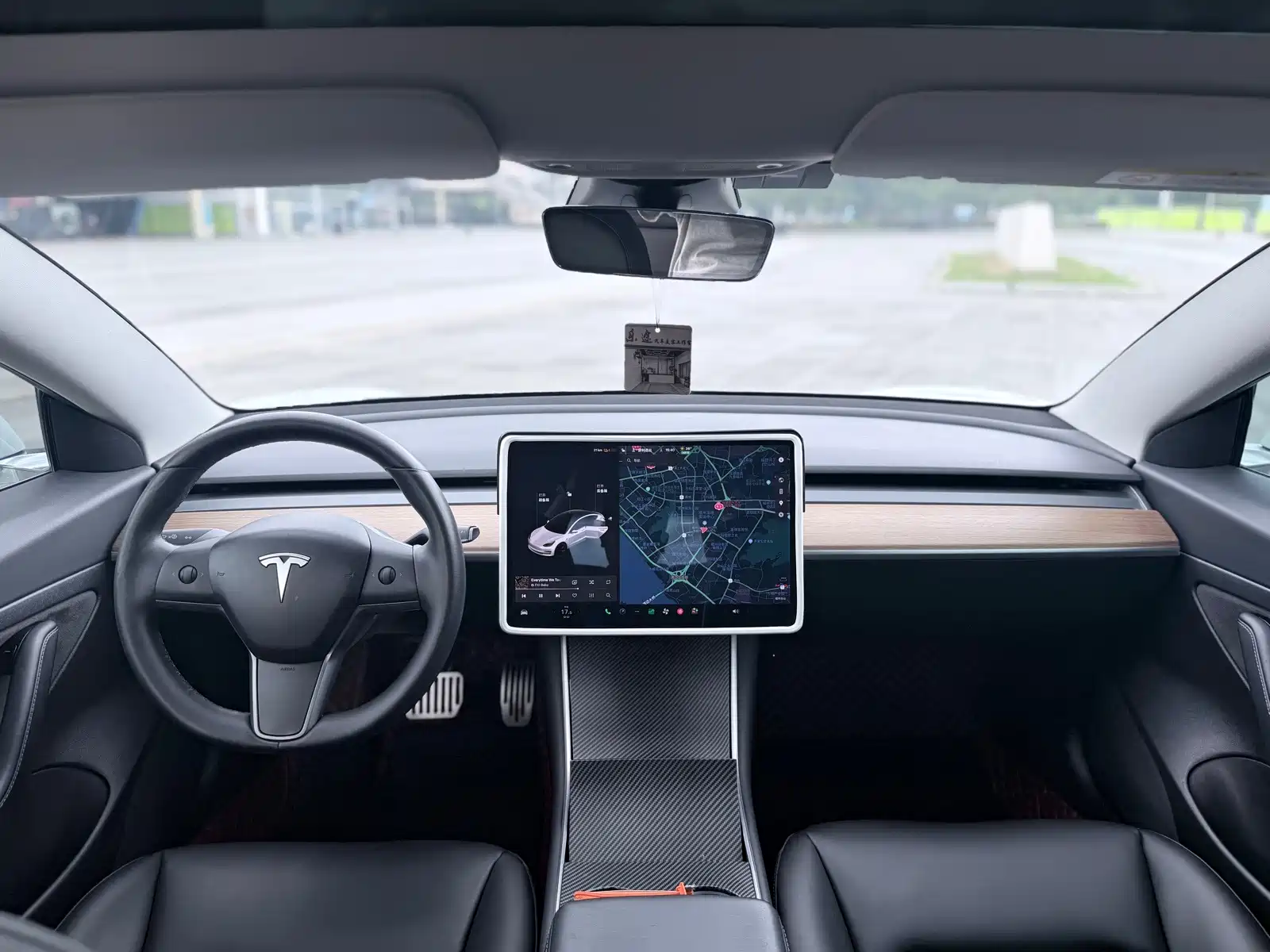 Фото 9 - Tesla Model 3