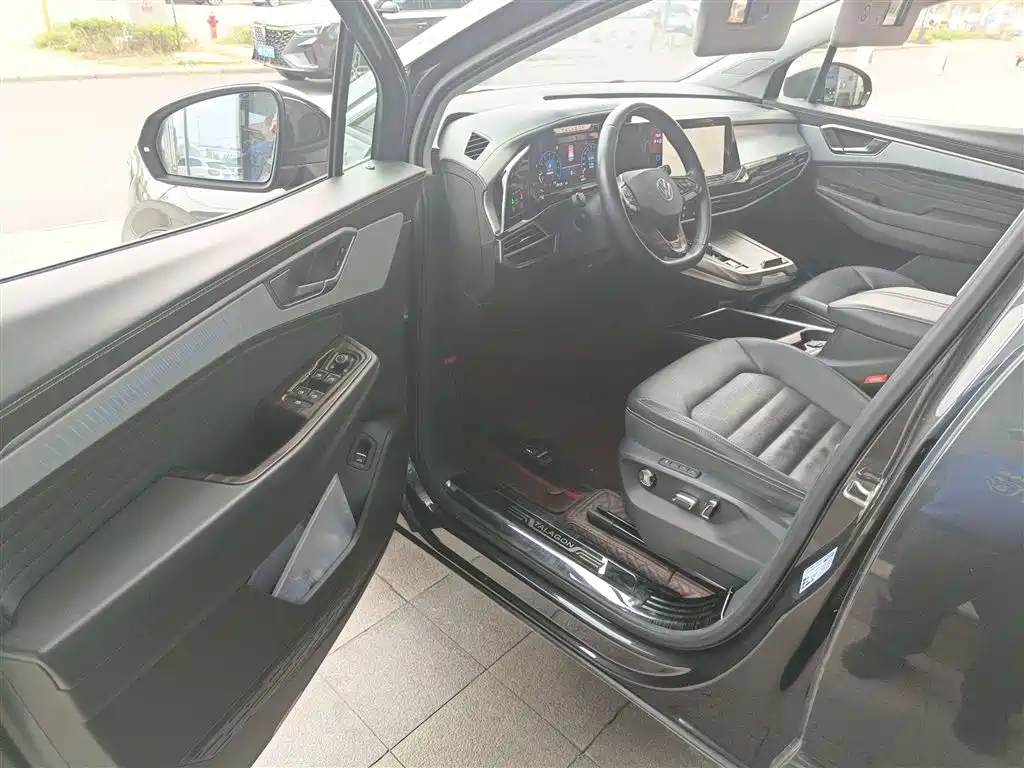 Volkswagen Talagon 2023 Facelift 380TSI 4WD Luxury Premium Pro Edition 6-Seater фото 16