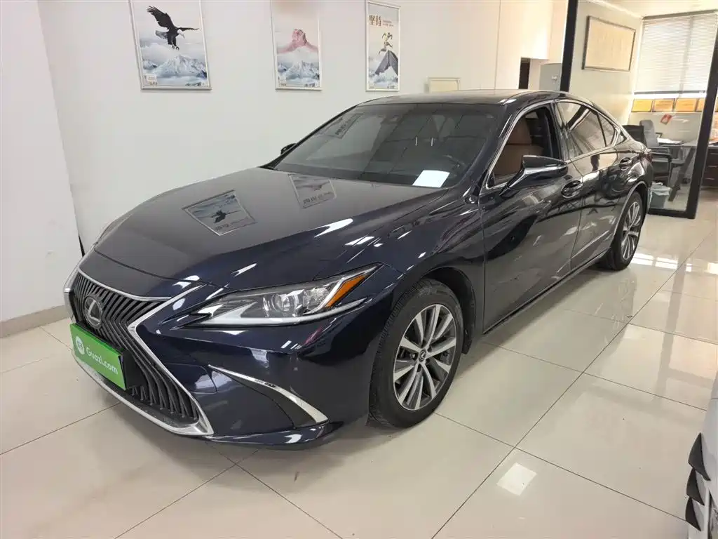 Lexus ES 2020 200 Excellence