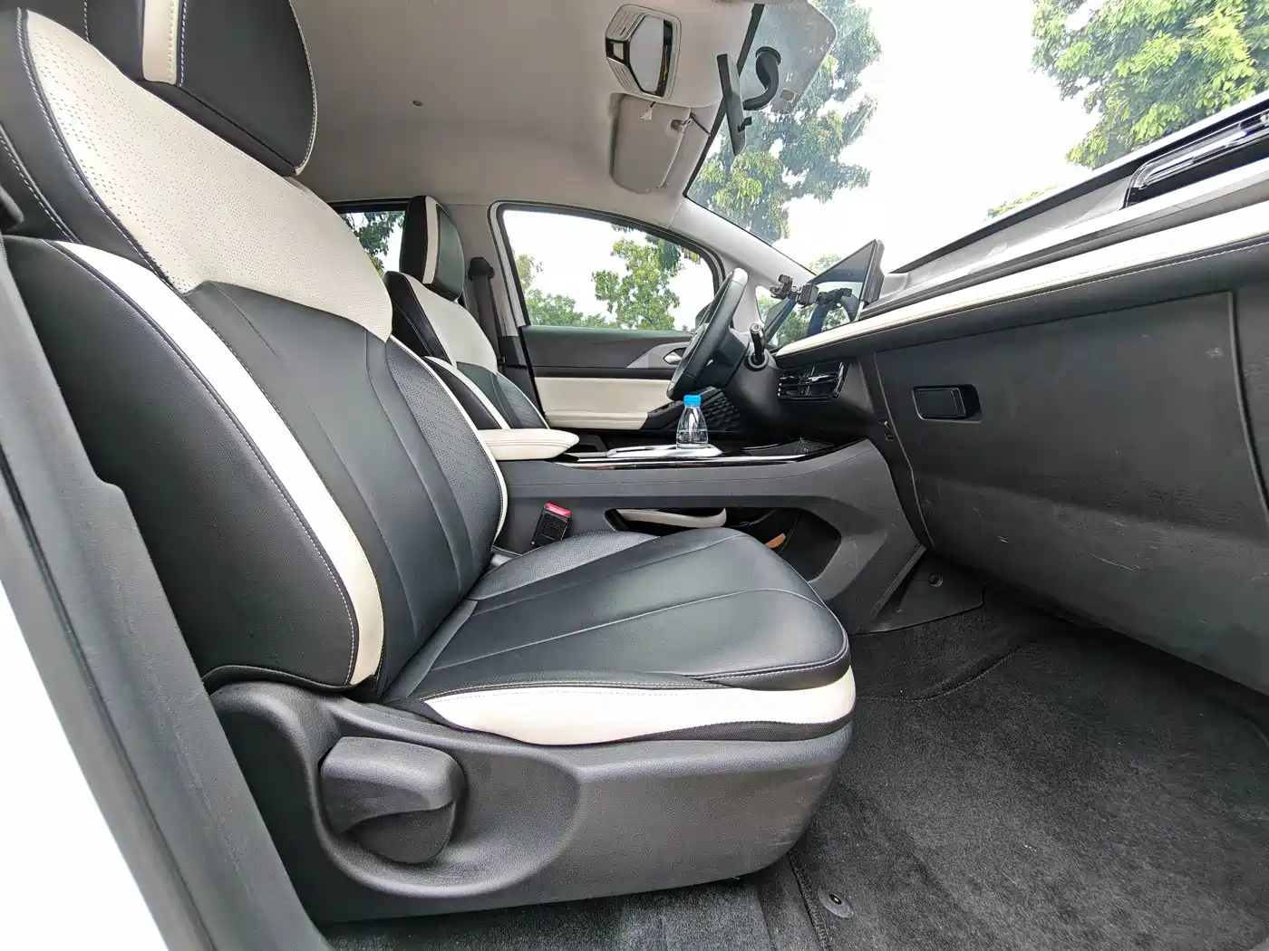 Geely Geometry E Firefly 2024 2024 Model 401km Fluorescent