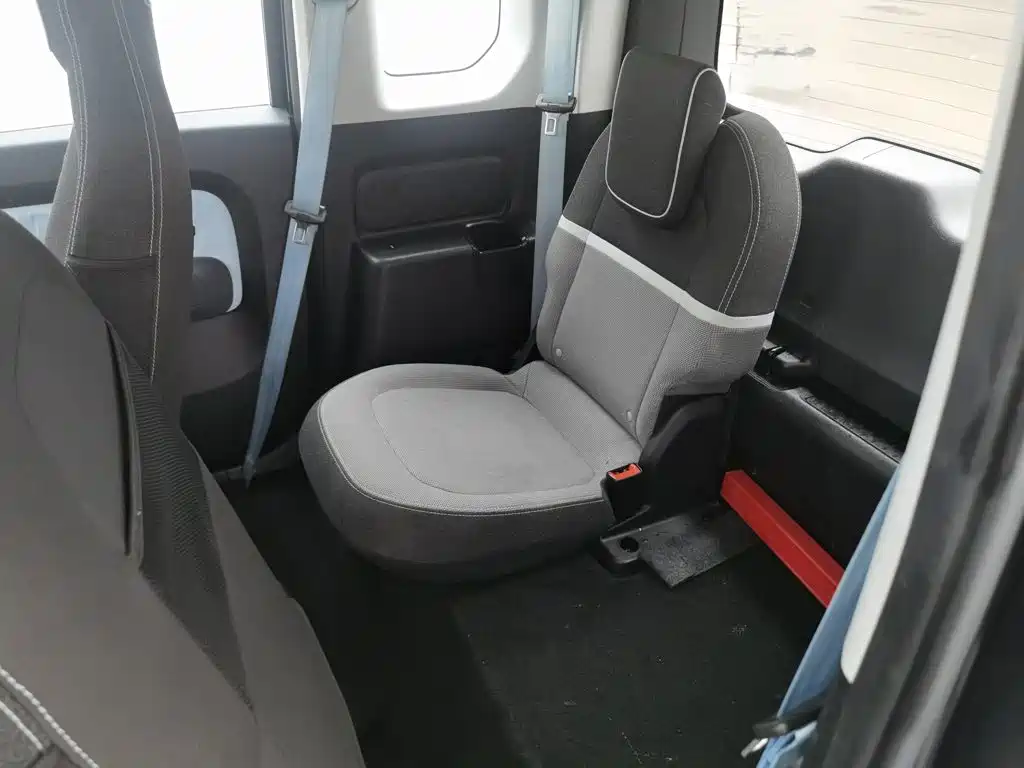 Baojun E300 2020 2020 Stellar Smart Fun Edition