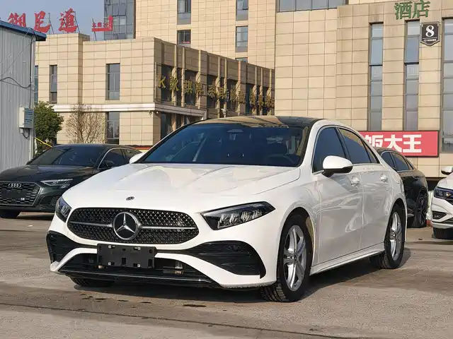 MERCEDES-BENZ A CLASS