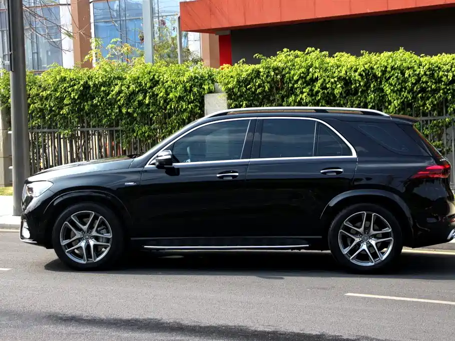Mercedes-Benz GLE AMG 2024 AMG GLE 53 4MATIC+ фото 3