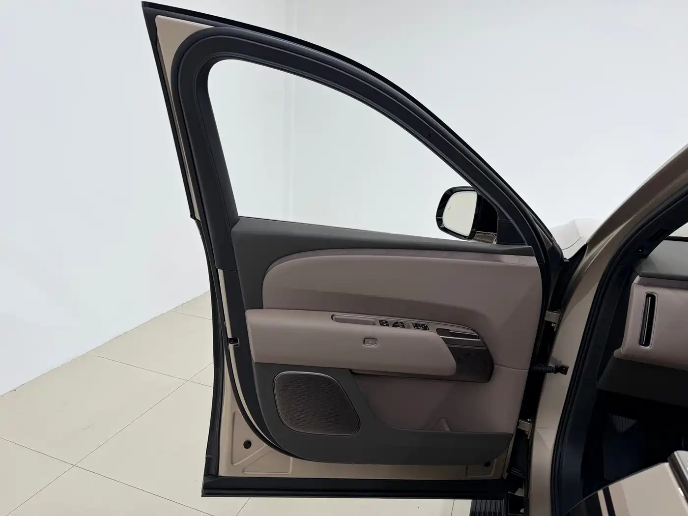 Li Auto Li Xiang L9 2026 2026 Base Model