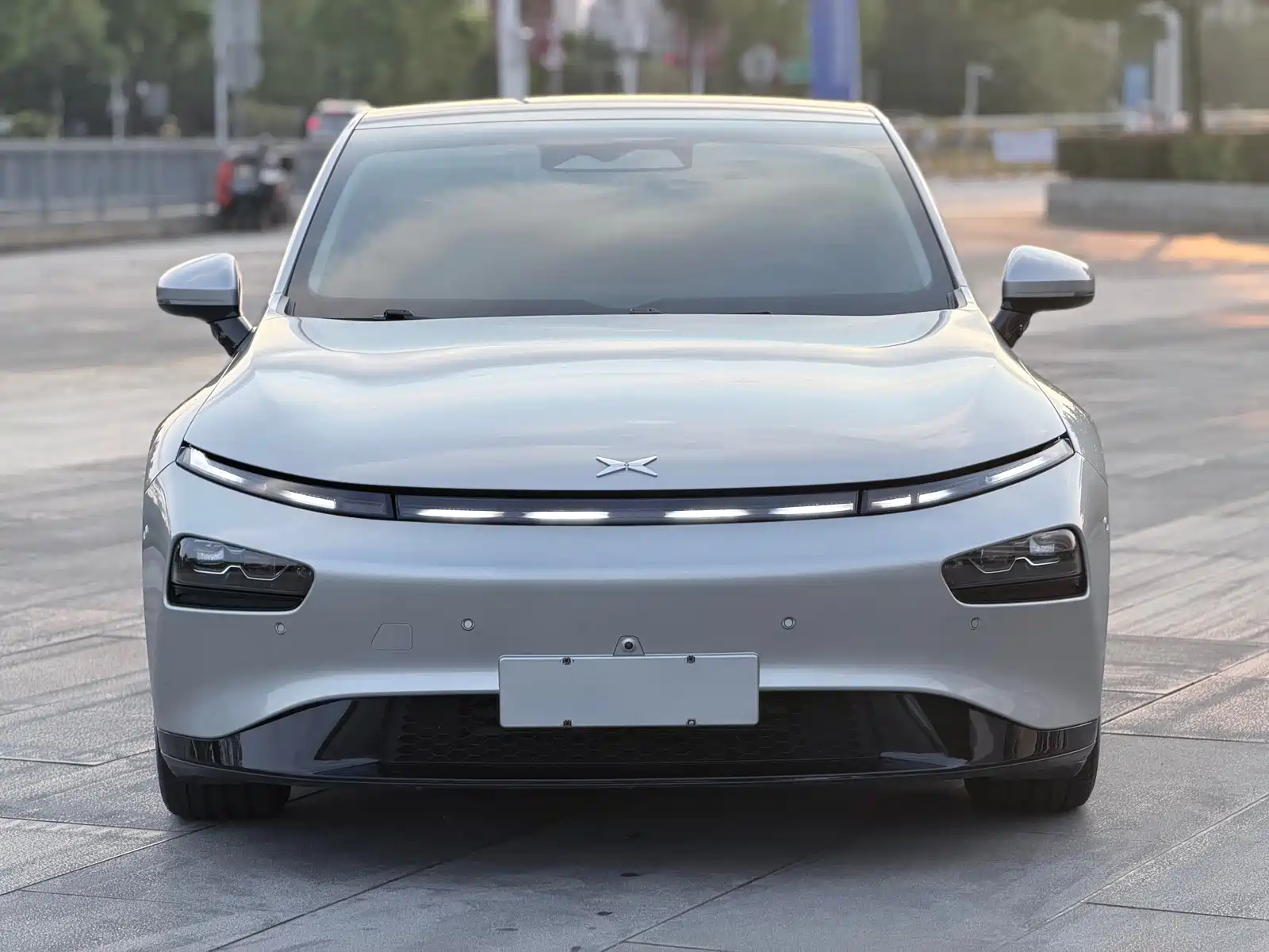 Фото 2 - XPeng P7