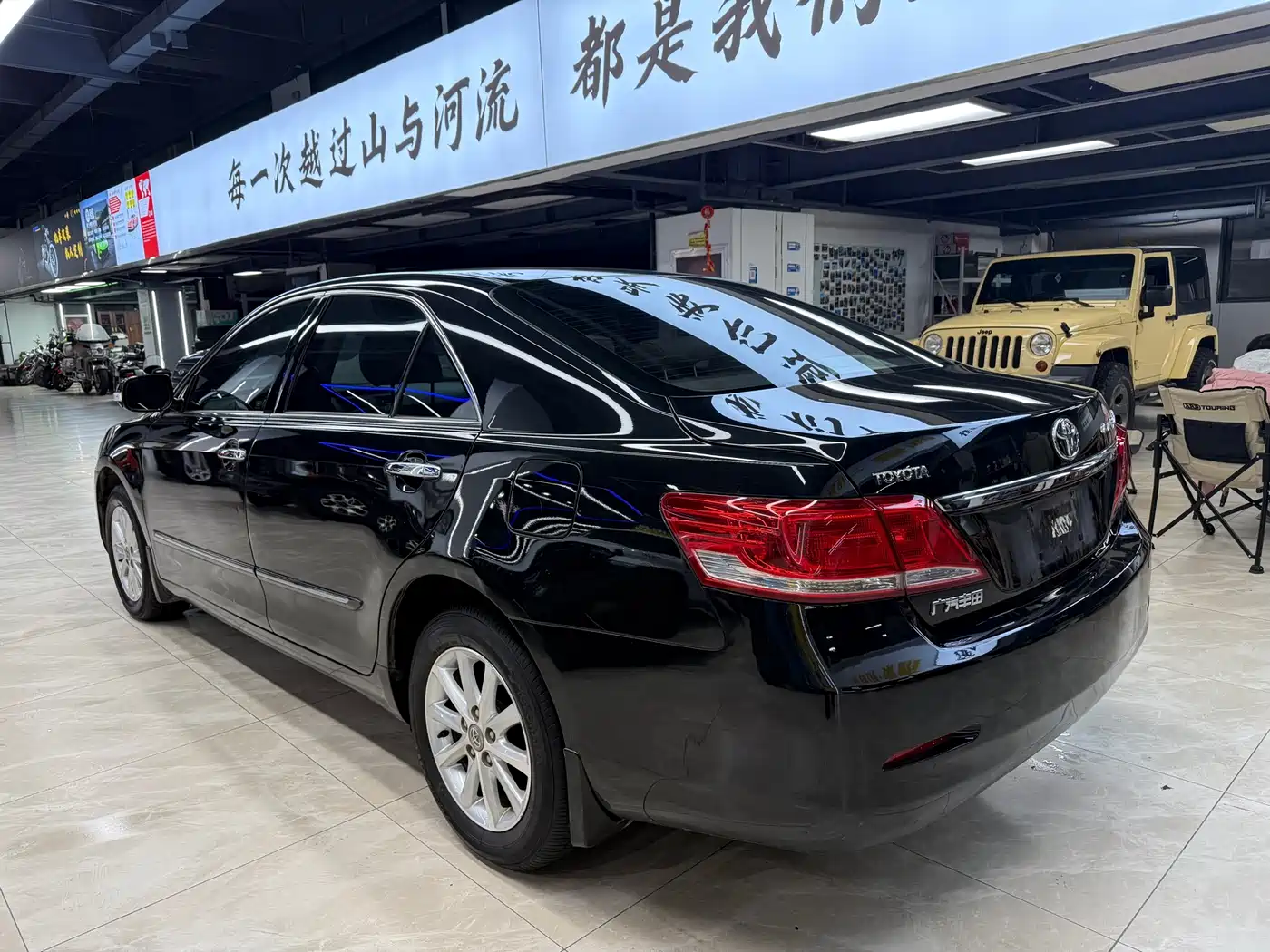 Toyota Camry 2013 200G Classic Luxury Edition фото 8