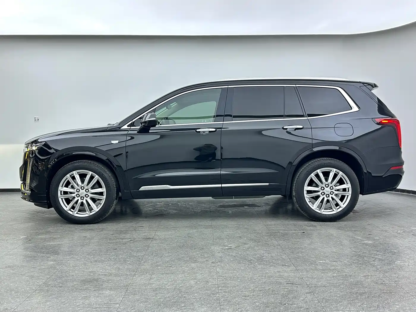 Cadillac XT6 2022 2.0T 6-Seater 4WD Luxury Edition фото 6