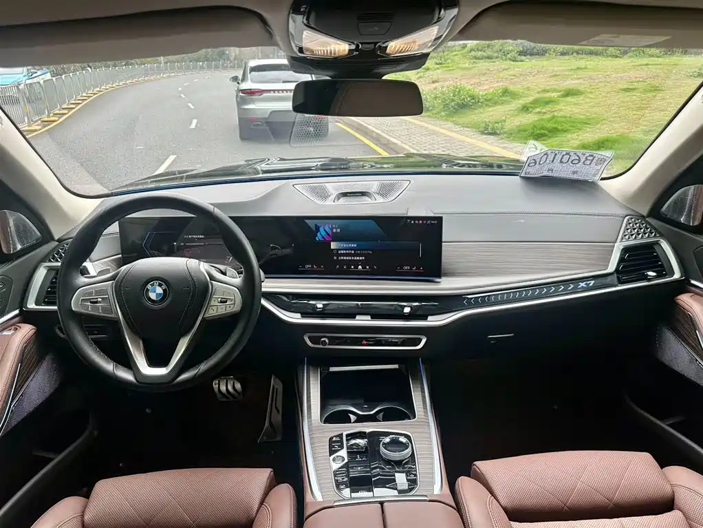 BMW X7 2023 xDrive40i Exclusive Luxury Package фото 11