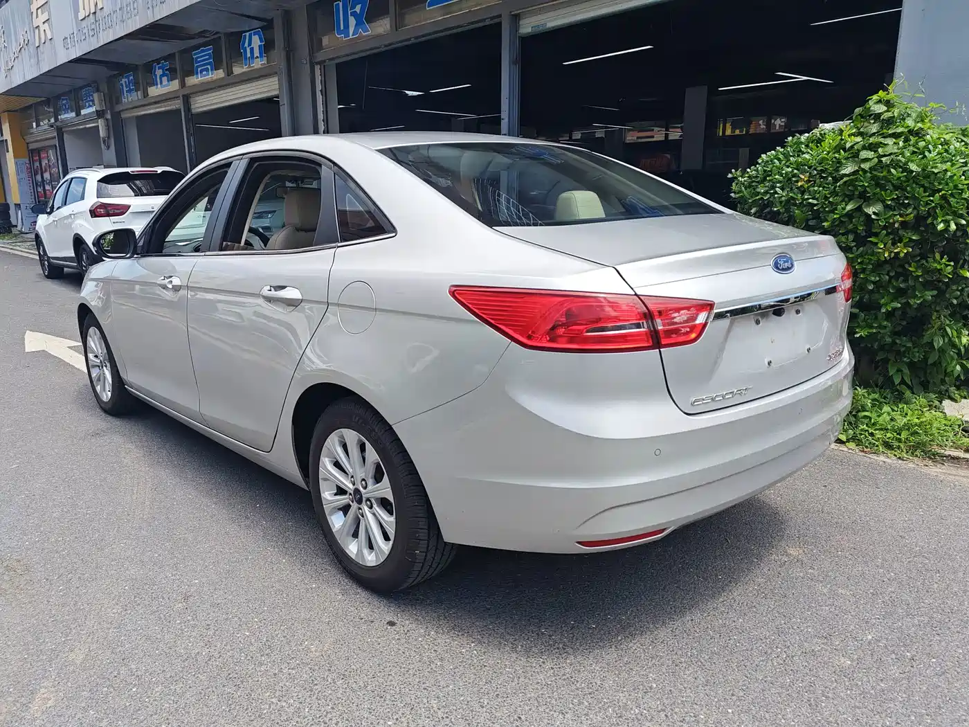 Ford Escort 2015 2015 1.5L Automatic Fashion