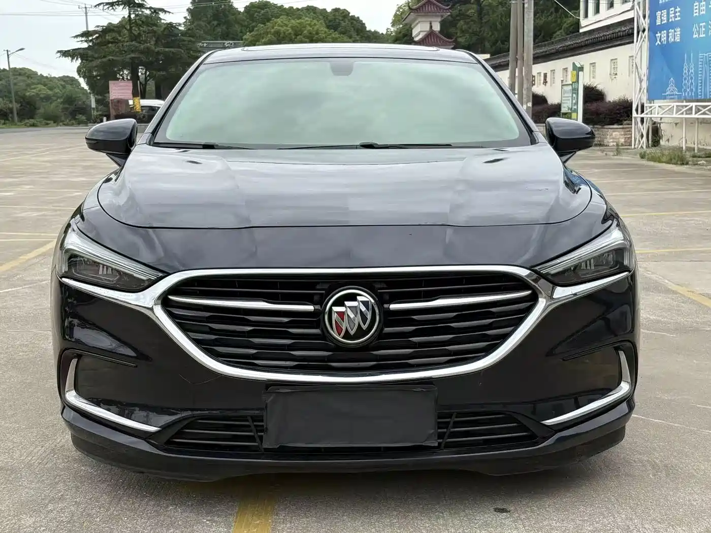 Buick LaCrosse 2019 28T Luxury Edition фото 2