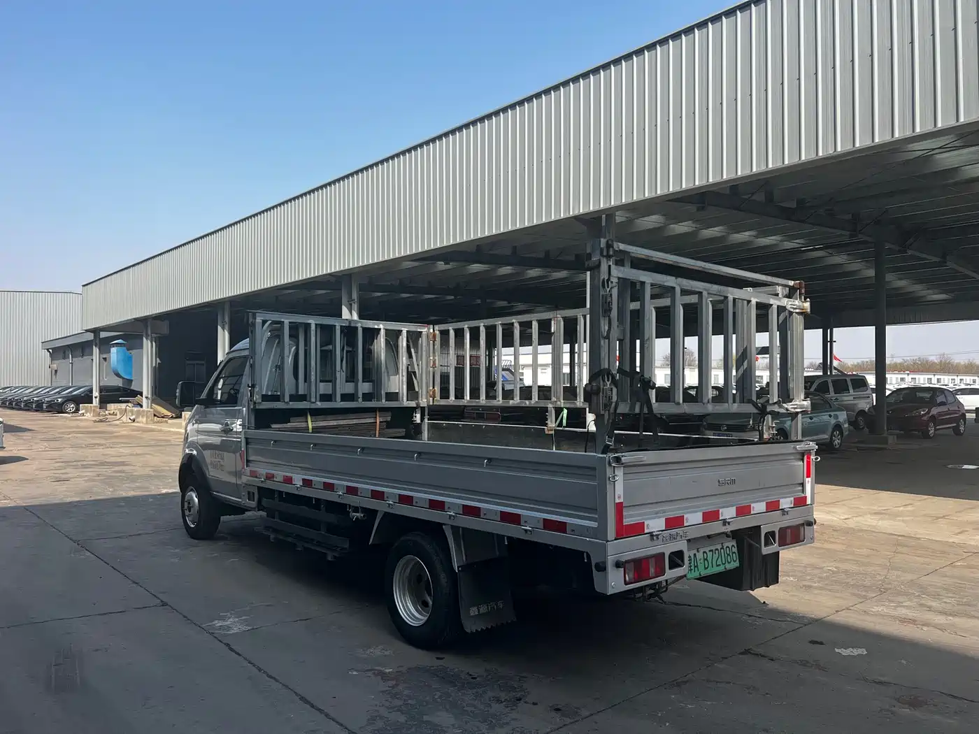 SRM XINYUAN XINYUAN T5L EV