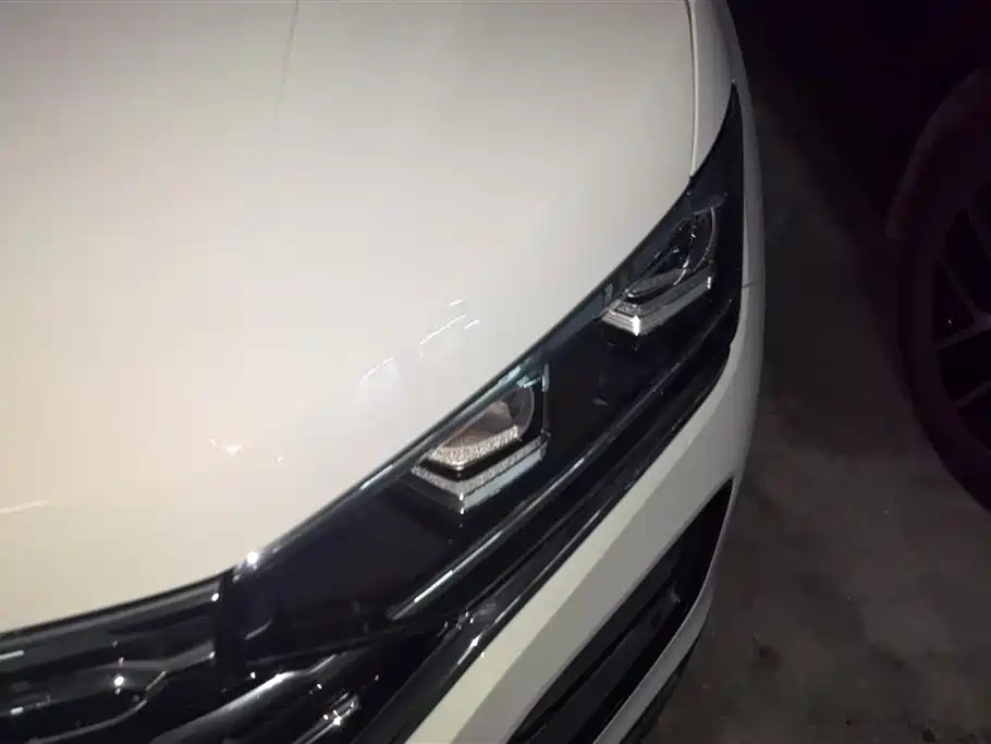 Volkswagen Tayron 2022 280TSI 2WD Luxury Smart Connect Edition фото 5