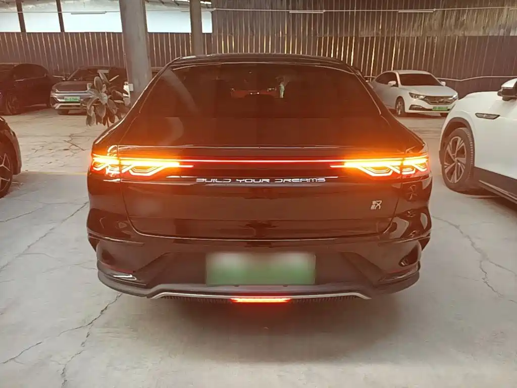 Фото 6 - BYD Han
