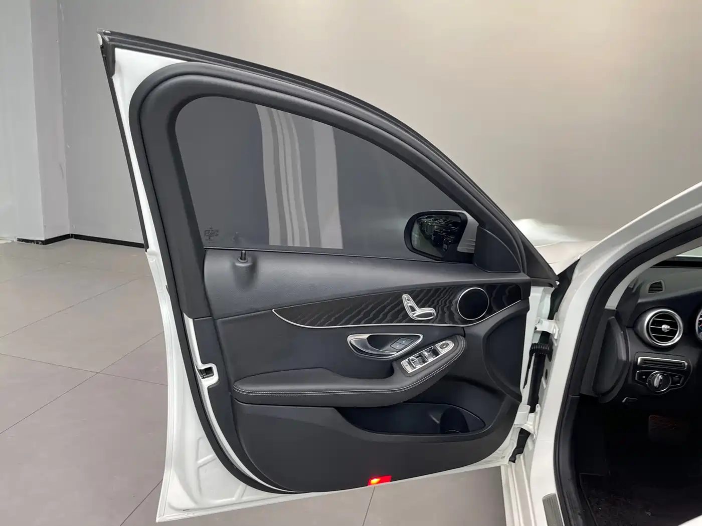 Mercedes-Benz C-Class (Import) 2020 Facelift C 200 Wagon фото 27