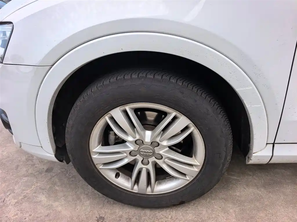 Audi Q3 2015 30 TFSI Comfort фото 6