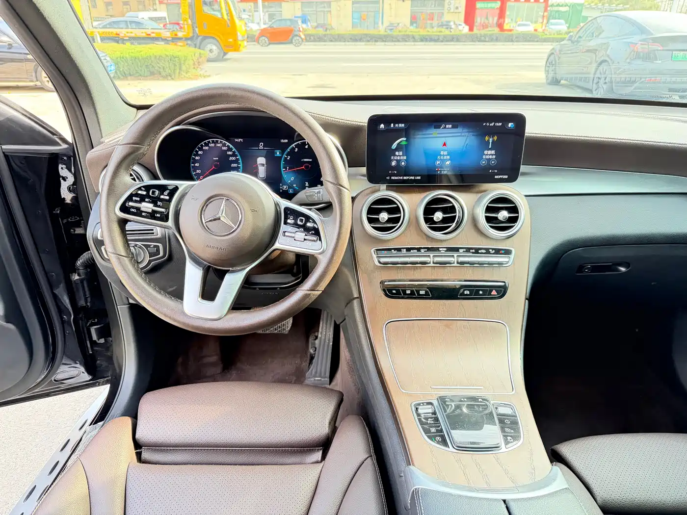 Mercedes-Benz GLC 2022 Facelift II GLC 260 L 4MATIC Sport Model фото 12
