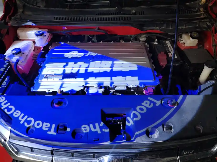 BYD Yuan New Energy 2018 EV360 Smart Connected Cool Edition фото 10