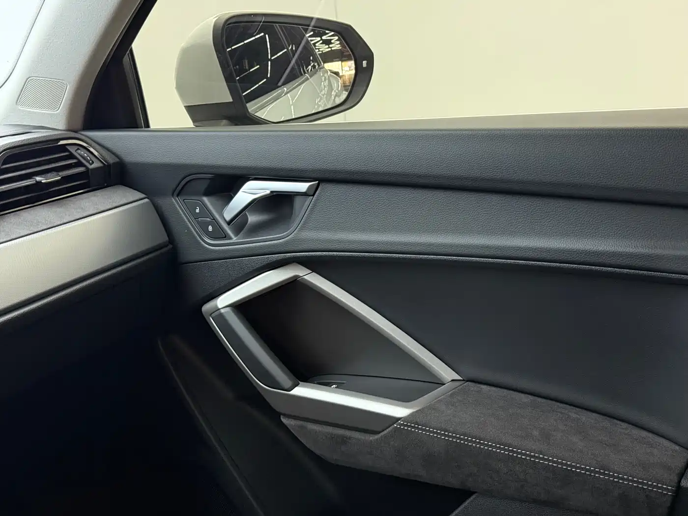 Audi Q3 2022 35 TFSI Progressive Dynamic фото 10