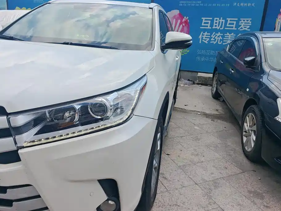Toyota Highlander 2018 2.0T 2WD Luxury 7-seater (China V) фото 5
