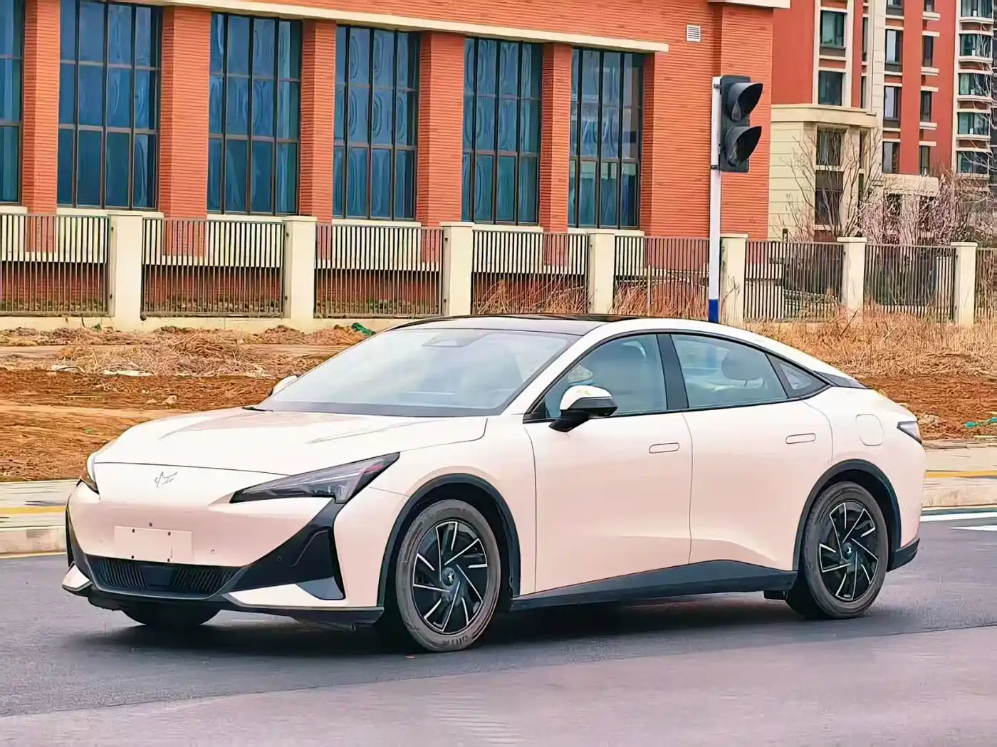 ARCFOX EXTREME FOX POLAR FOX ALPHA S5