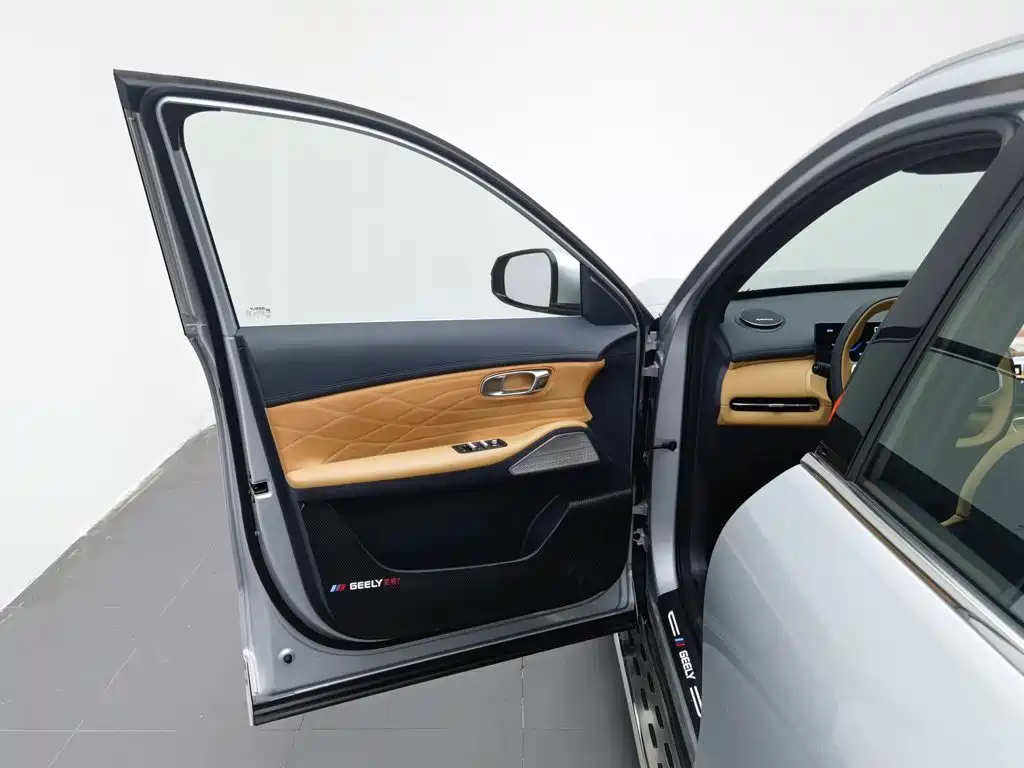 Geely Galaxy Galaxy Starship 7 EM-i 2025 2025 Model 120km Voyage+ Edition