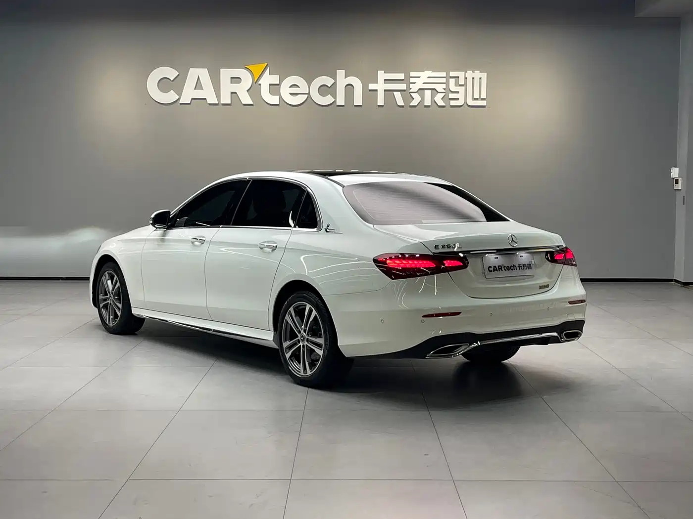 Mercedes-Benz E-Class 2022 E 260 L Sport фото 6