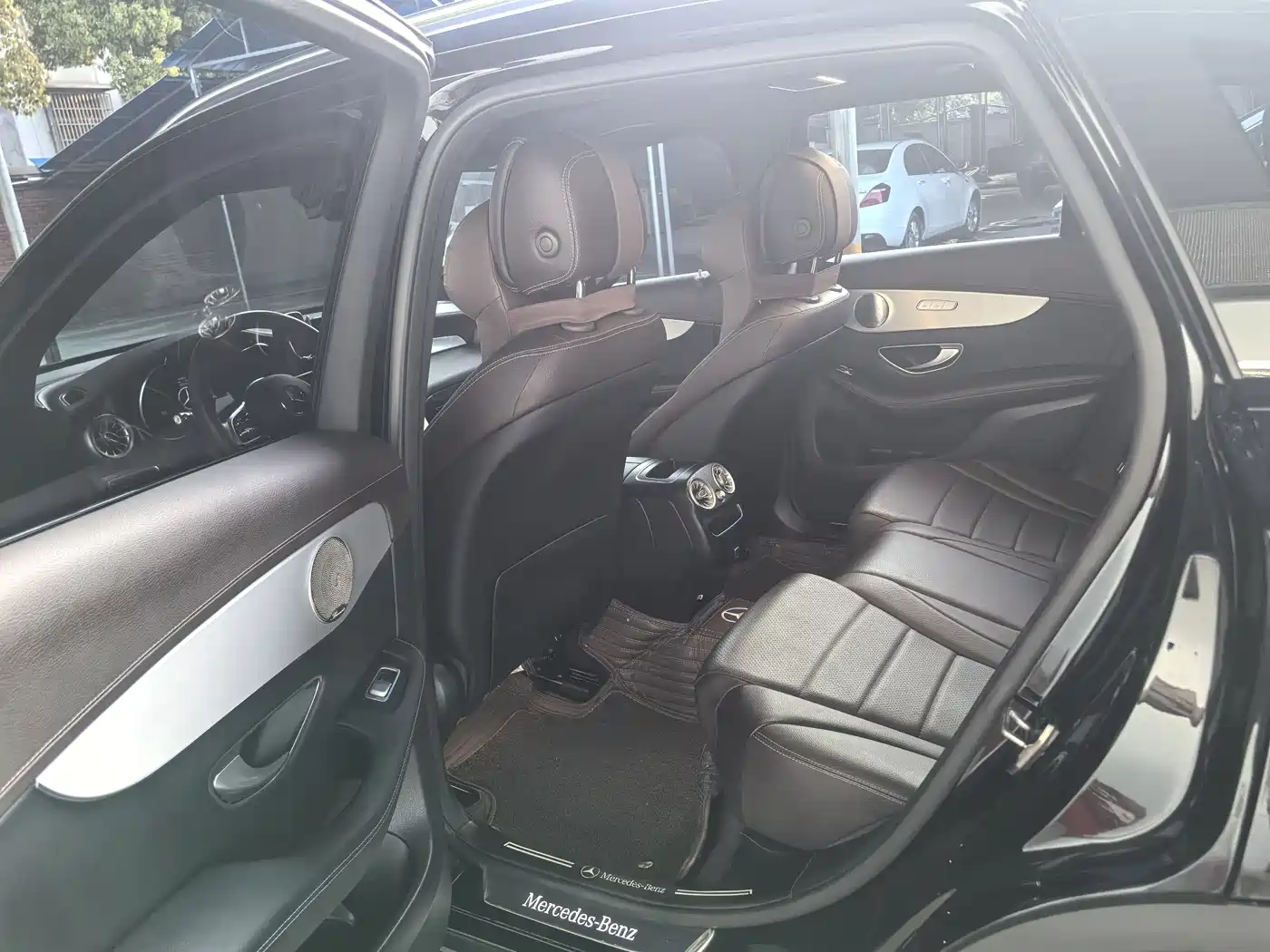 Mercedes-Benz GLC 2022 Facelift II GLC 260 L 4MATIC Luxury фото 8